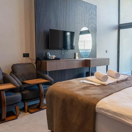 Hotel Sapanora 3*