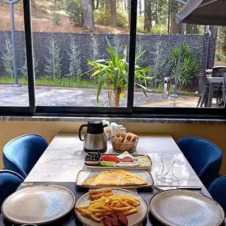 Hotel Sapanora 3*